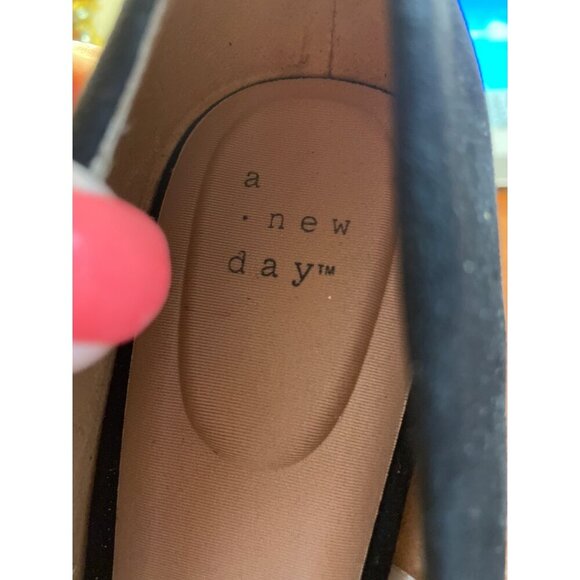 A New Day Black Pointed Toe High Heel Pumps SZ 9 - Picture 10 of 10